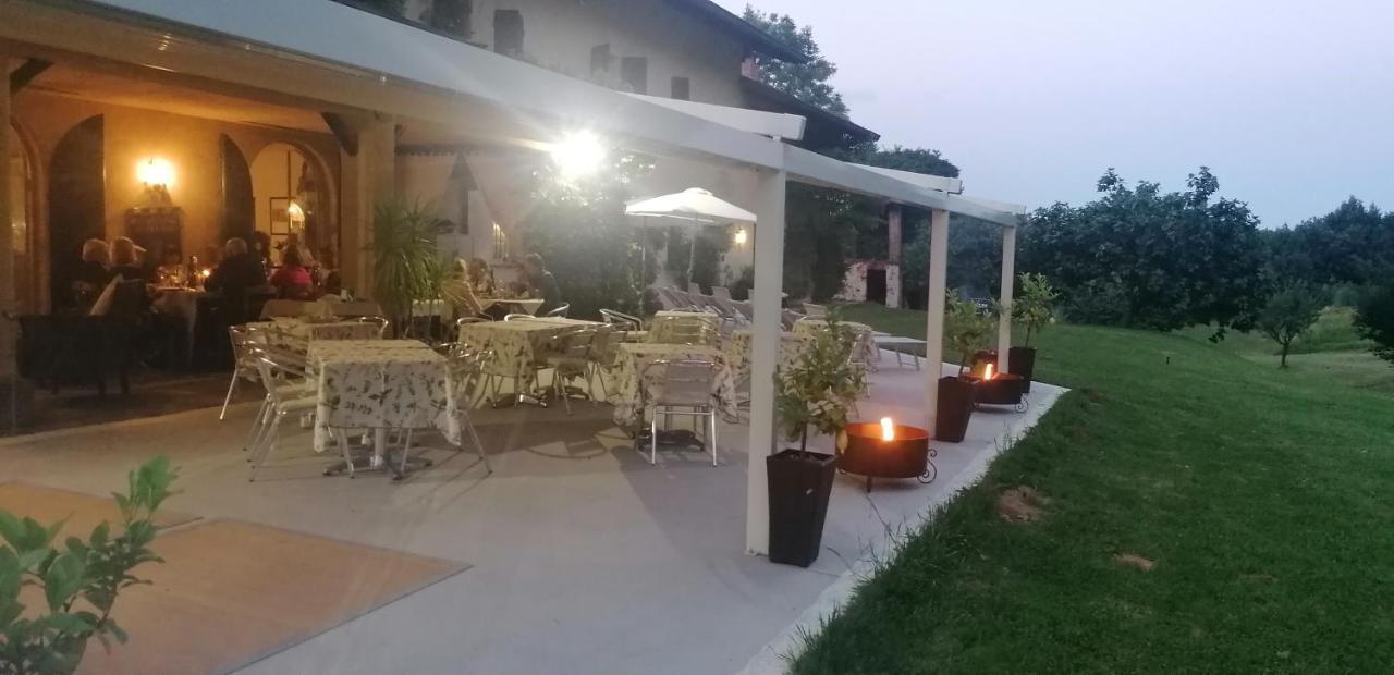 Antica Cascina Del Medico Hotel Muzzano Exterior foto